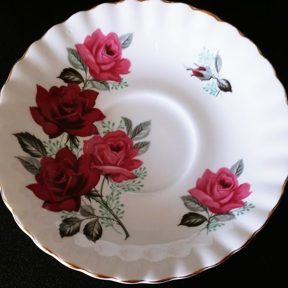 Royal Albert Bone China England Footed Tea Cup & Saucer Rose - Picture 5 of 6